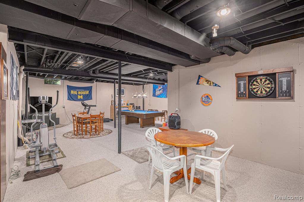 3074 Woodcrest Road Rochester Hills, MI 48309 - Photo 29 of 39