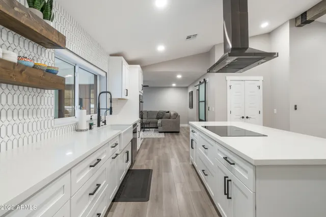 $10,000 | 1641 West Evans Drive, Phoenix, AZ 85023