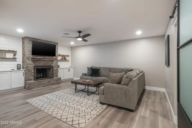 $10,000 | 1641 West Evans Drive, Phoenix, AZ 85023