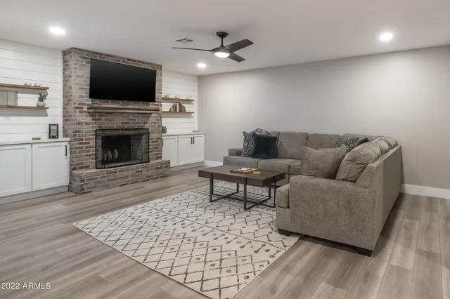 $10,000 | 1641 West Evans Drive, Phoenix, AZ 85023