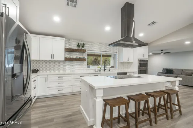 $10,000 | 1641 West Evans Drive, Phoenix, AZ 85023