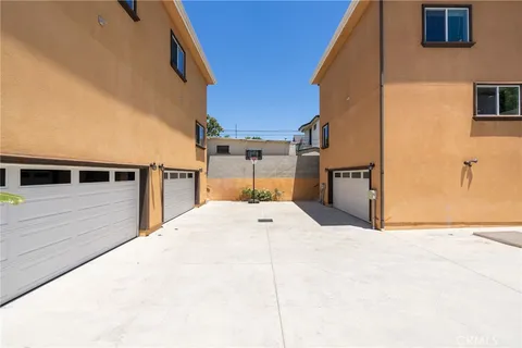 $849,000 | 24107 Alliene Avenue, Lomita, CA 90717