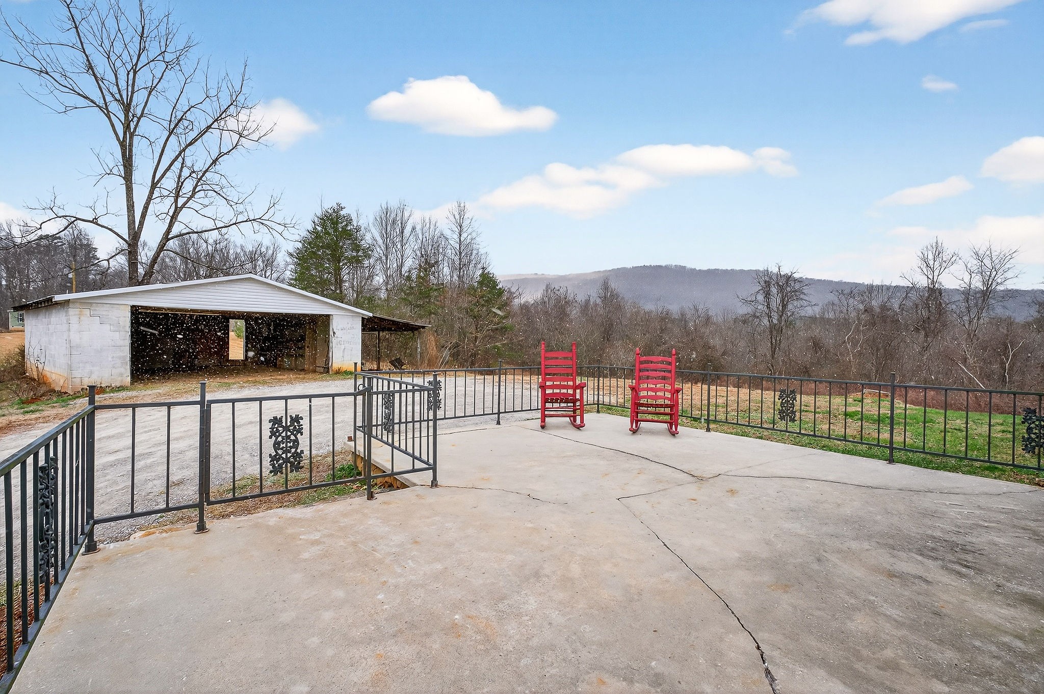 1528 Dry Creek Road McMinnville, TN 37110 - Photo 11 of 45 a view of house with backyard and trees