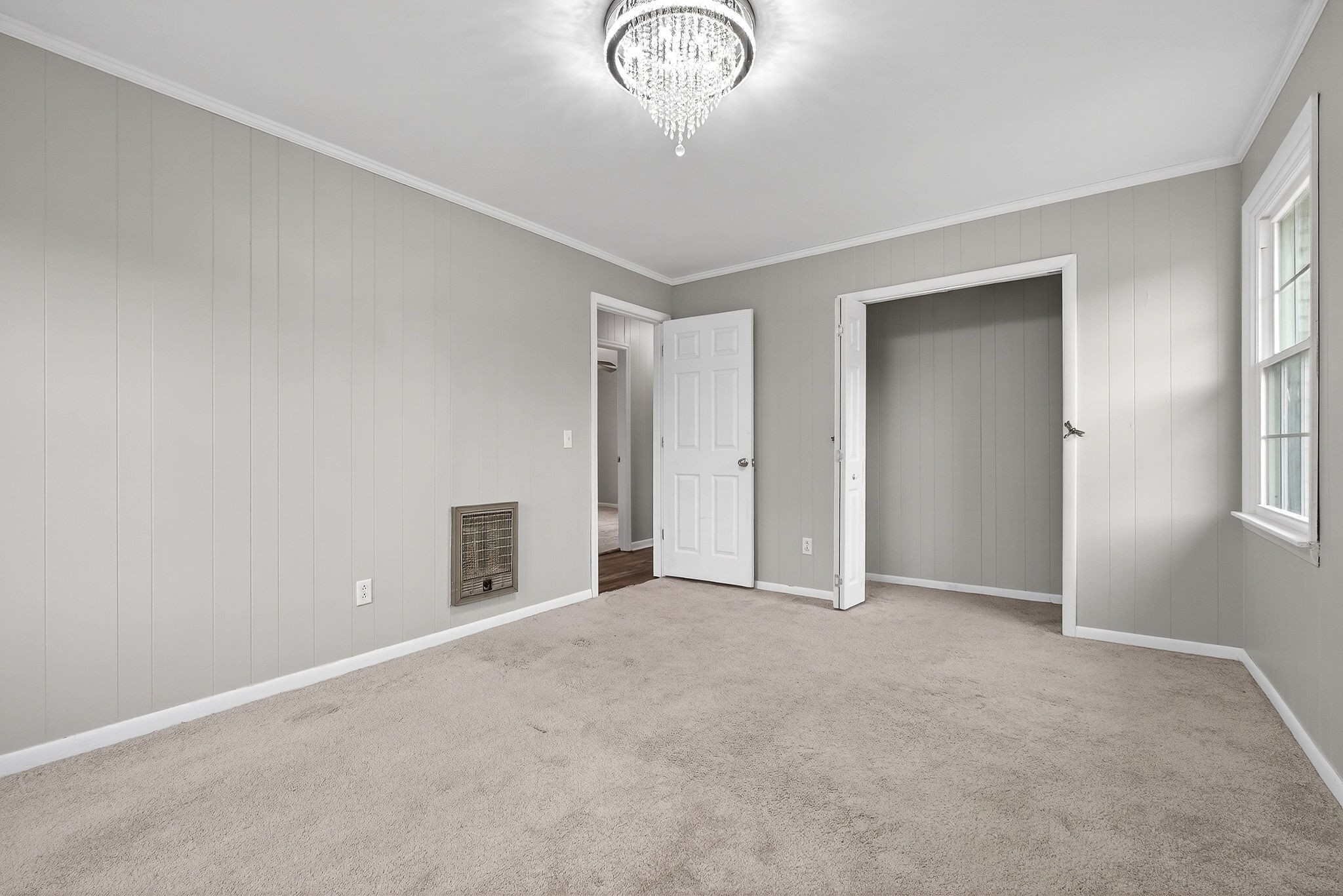 1528 Dry Creek Road McMinnville, TN 37110 - Photo 28 of 45 a view of an empty room with a window