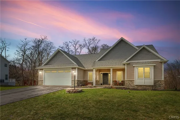 $725,000 | 111 Left Field, Manlius, NY 13104