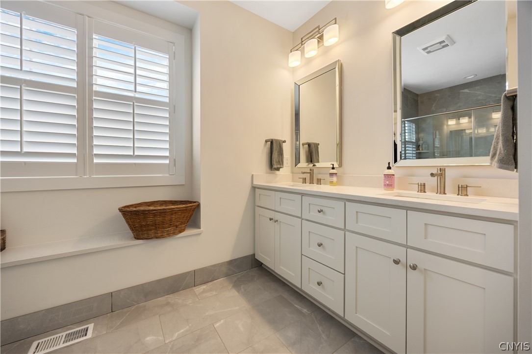 111 Left Field Manlius, NY 13104 - Photo 19 of 42