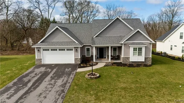 $725,000 | 111 Left Field, Manlius, NY 13104