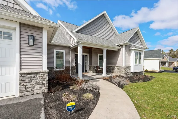 $725,000 | 111 Left Field, Manlius, NY 13104