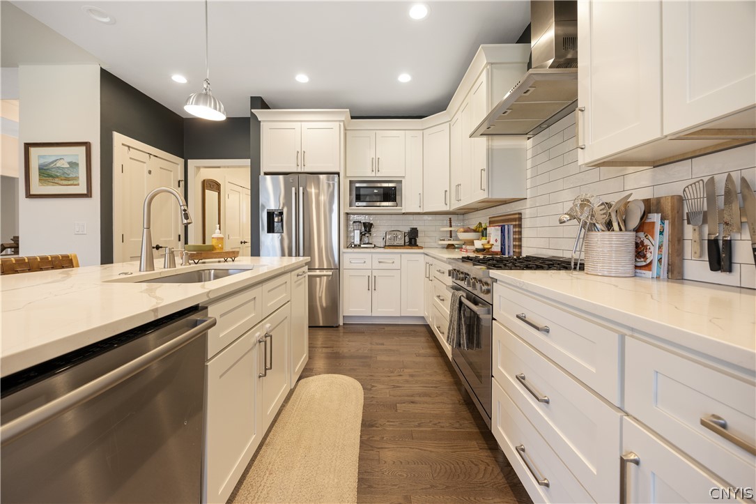 111 Left Field Manlius, NY 13104 - Photo 8 of 42