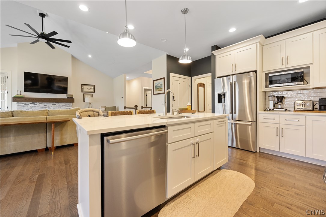 111 Left Field Manlius, NY 13104 - Photo 9 of 42