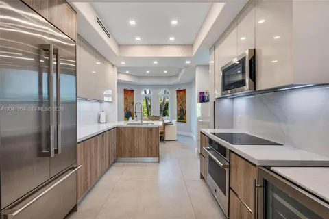 $1,749,000 | 20940 Northeast 31st Place, Aventura, FL 33180