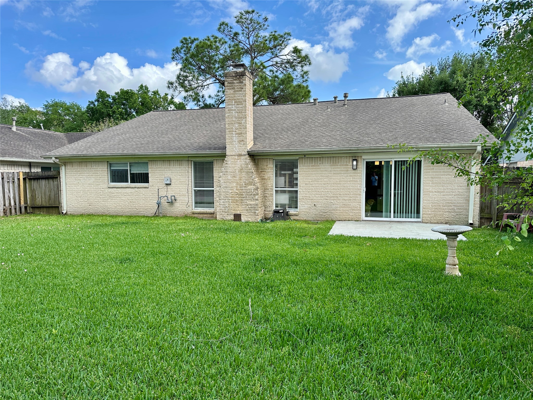 16007 Mill Point Drive Houston, TX 77059 - Photo 6 of 38
