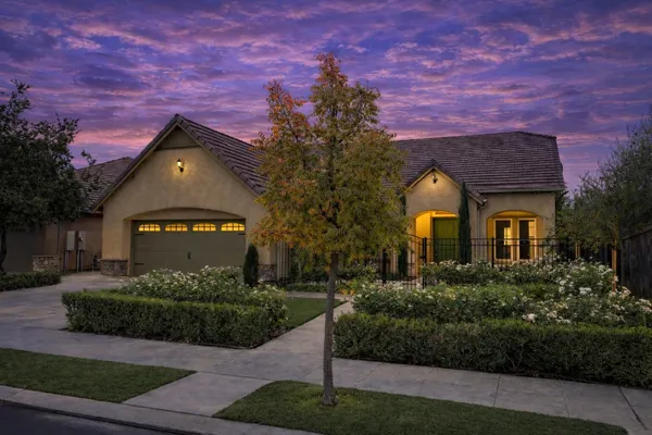 $794,950 | 3544 Prescott Avenue, Clovis, CA 93619