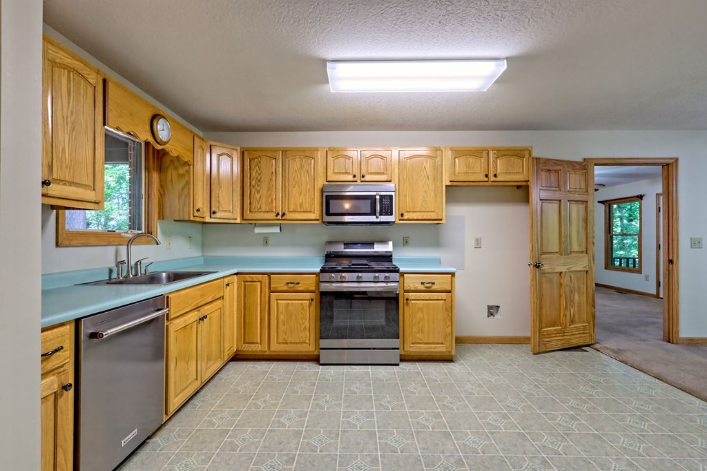 2204 Cedar Cliff Road Hiawassee, GA 30546 - Photo 15 of 62