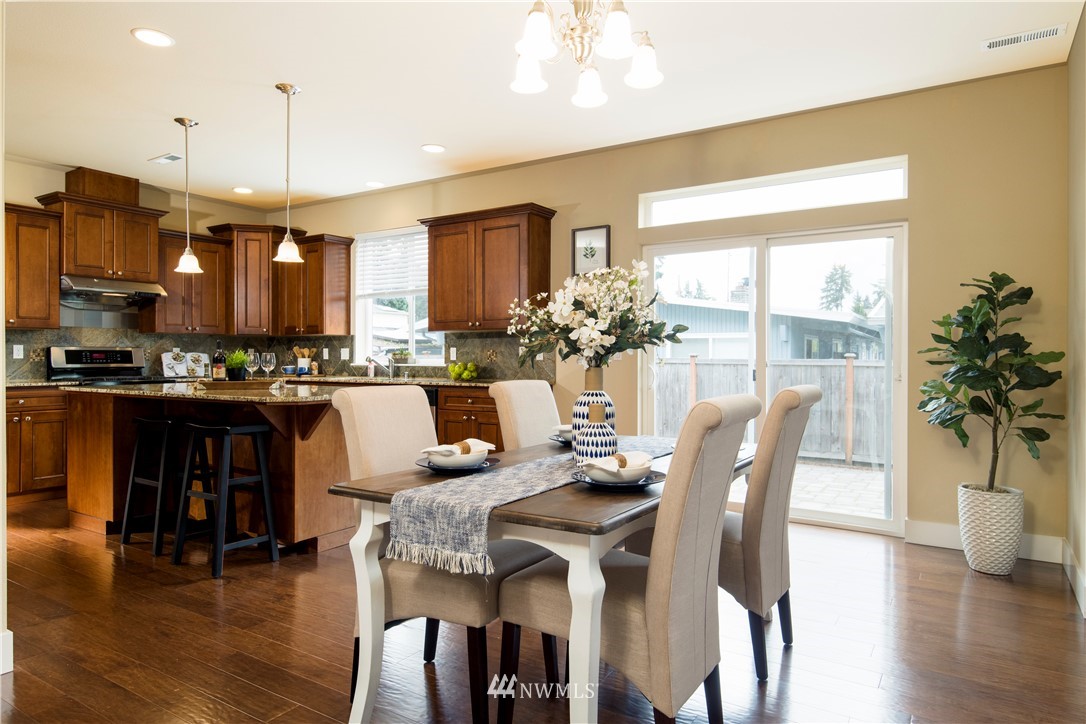 2503 Northeast 23rd Street Renton, WA 98056 - Photo 11 of 35 Gallery Image 11