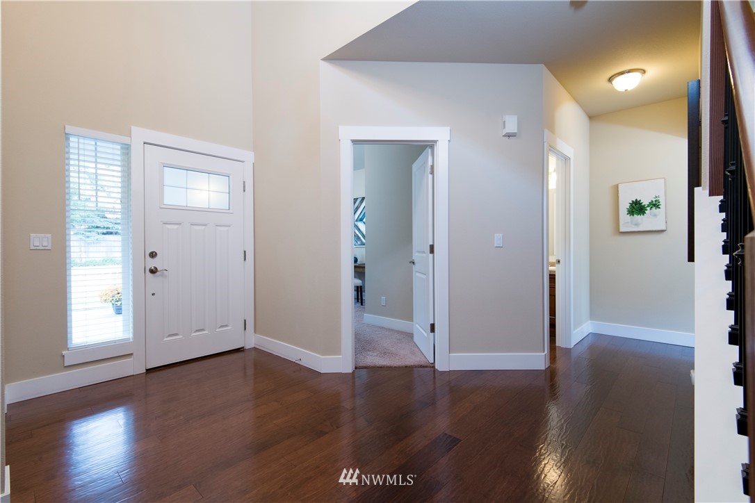 2503 Northeast 23rd Street Renton, WA 98056 - Photo 4 of 35 Gallery Image 4