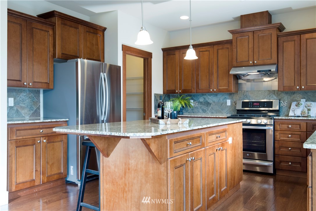 2503 Northeast 23rd Street Renton, WA 98056 - Photo 7 of 35 Gallery Image 7
