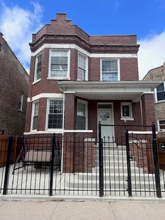 $1,700 | 1028 North Central Park Avenue, Unit 1, Chicago, IL 60651