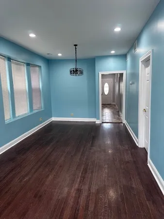 $1,700 | 1028 North Central Park Avenue, Unit 1, Chicago, IL 60651