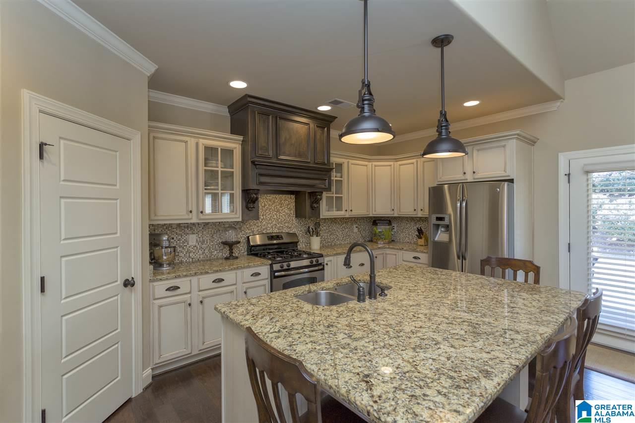 385 Strathaven Drive Pelham, AL 35124 - Photo 14 of 40