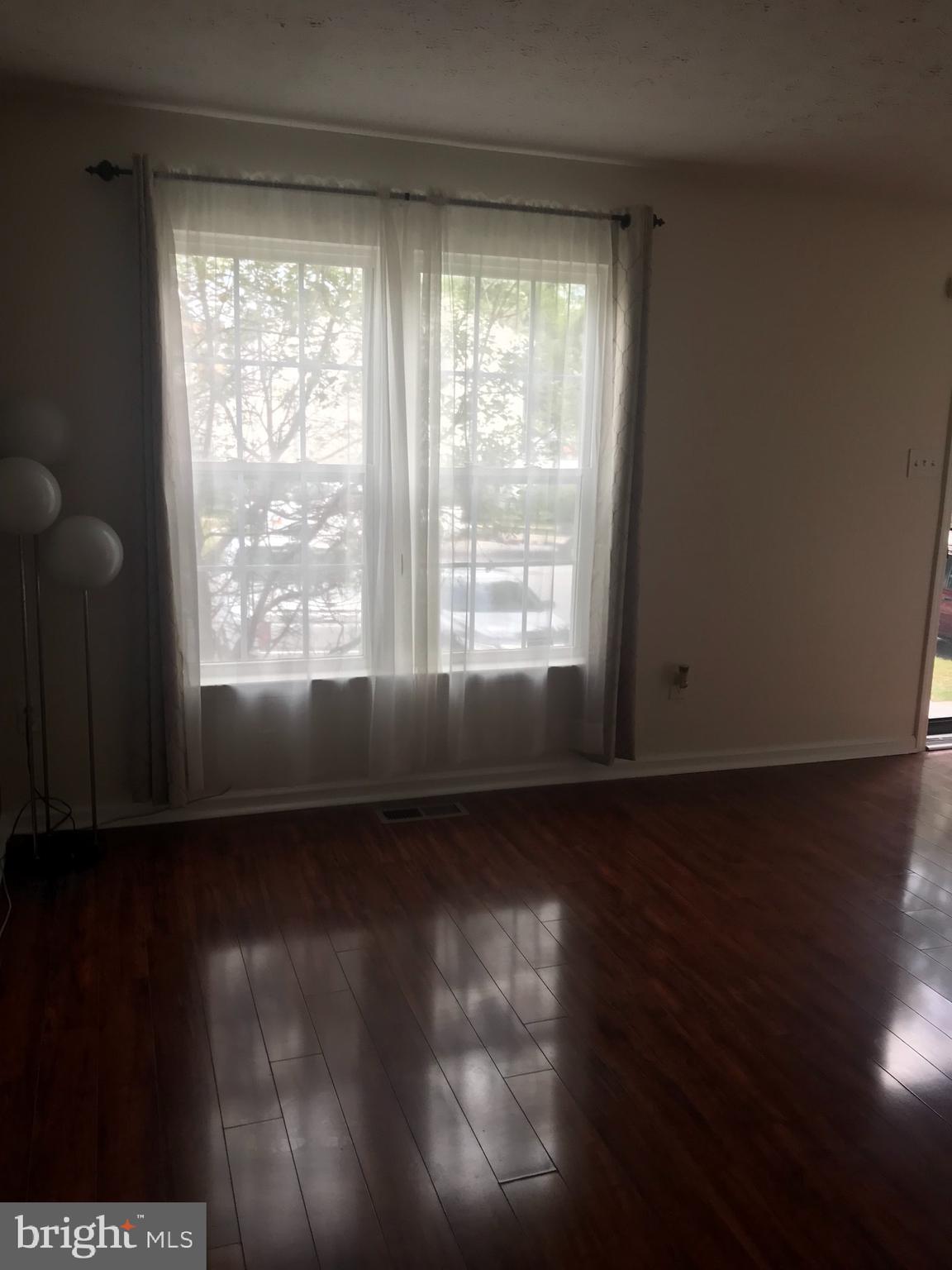 7610 Gladstone Road Baltimore, MD 21244 - Photo 5 of 10 Gallery Image 5