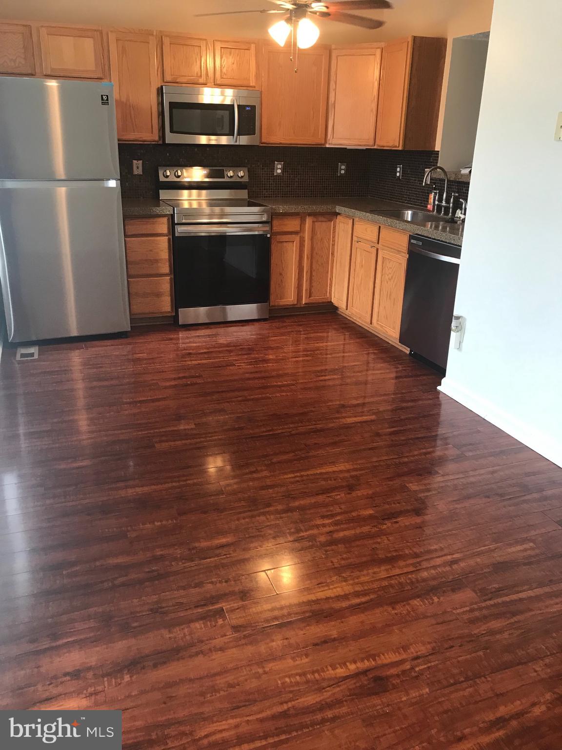 7610 Gladstone Road Baltimore, MD 21244 - Photo 7 of 10 Gallery Image 7