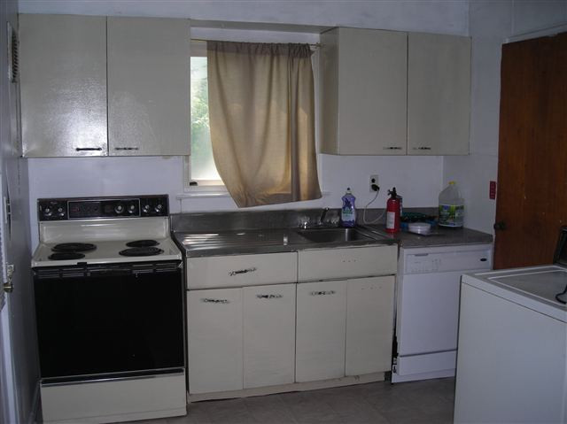 9 Audrey Road Colonie, NY 12110 - Photo 4 of 9 Photo 4