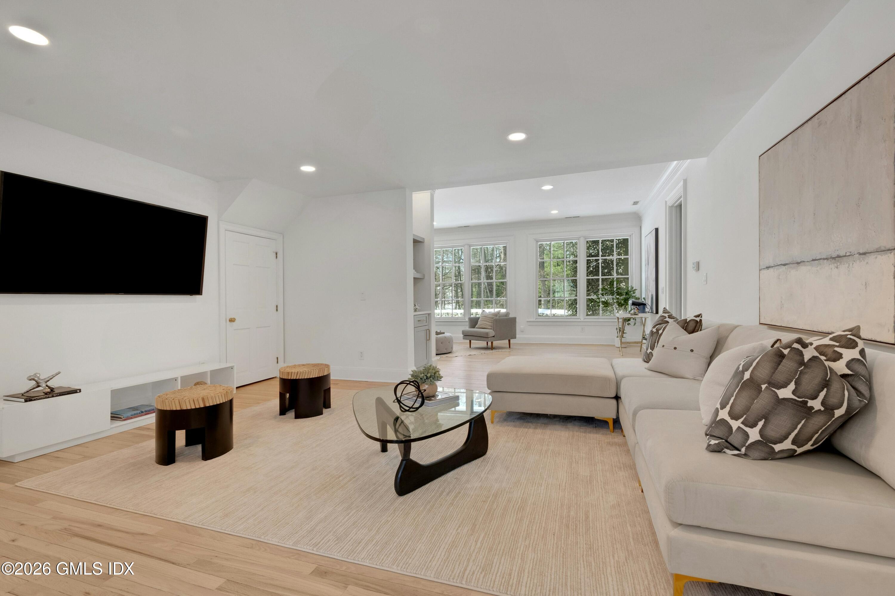 108 Husted Lane Greenwich, CT 06830 - Photo 14 of 40 13AAA