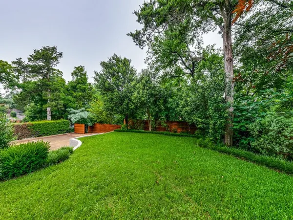 $7,900 | 919 Knott Place, Dallas, TX 75208
