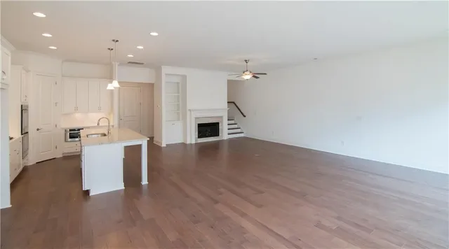 $446,950 | 5875 Overlook Ridge East, Unit 106, Suwanee, GA 30024