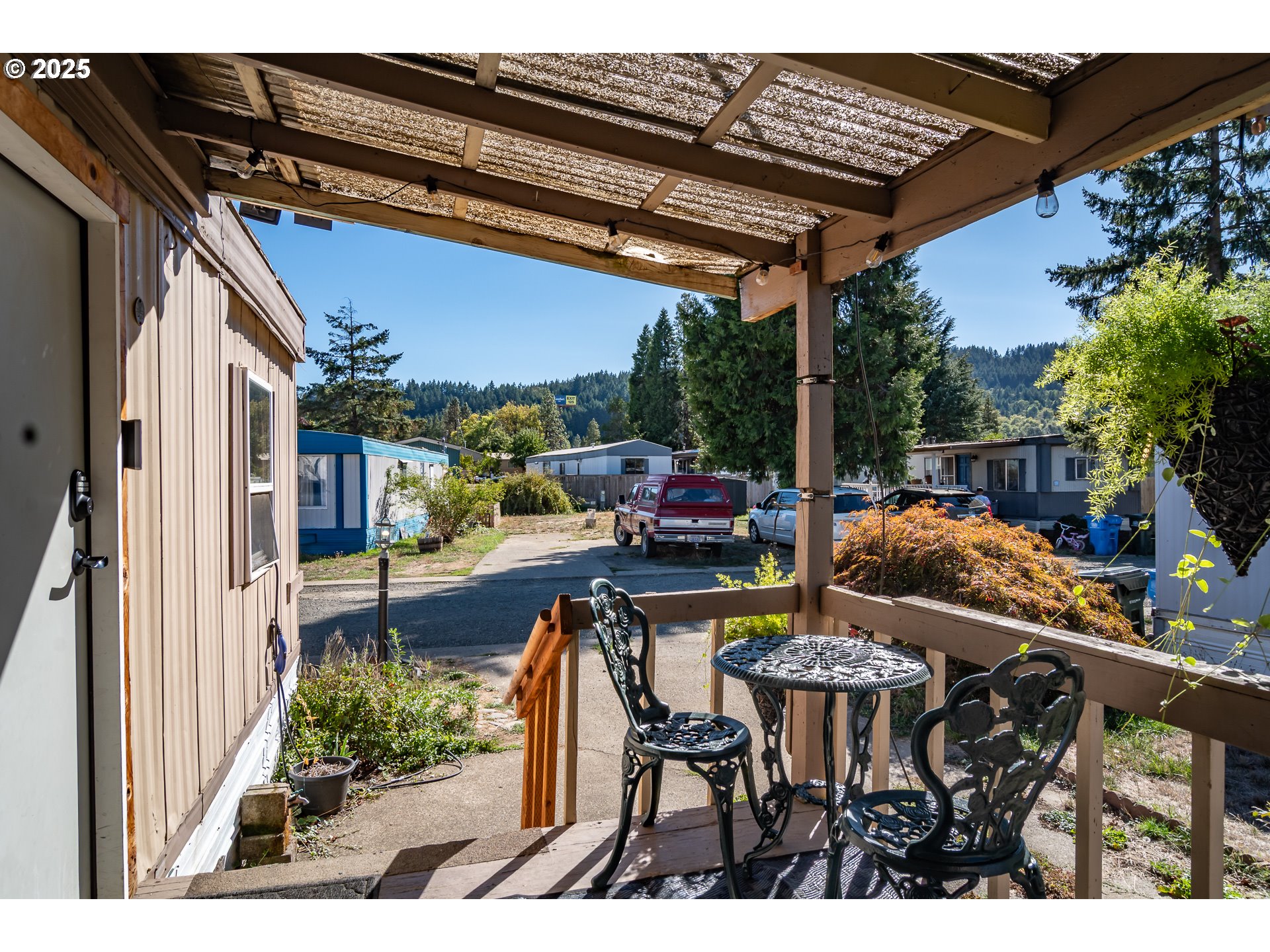 819 South Comstock Road, Unit 13 Sutherlin, OR 97479 - Photo 6 of 8