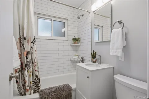 $559,500 | 5301 South Washington Street, Littleton, CO 80121