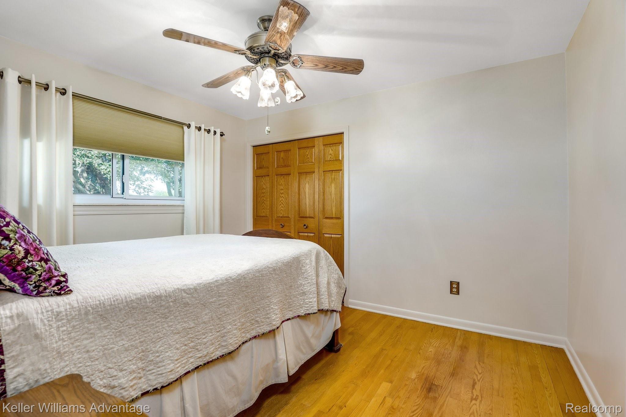 29260 Olmstead Road Flat Rock, MI 48134 - Photo 11 of 30 Bedroom 1 (View 2)