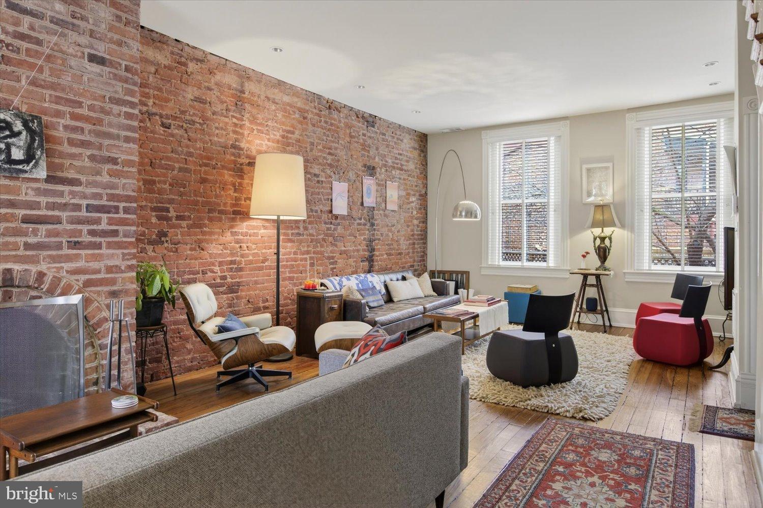 116 11th Street Northeast Washington, DC 20002 - Photo 6 of 40 Charming urban retreat with exposed brick.