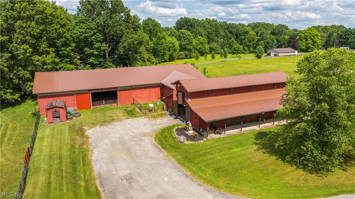 4114 South Raccoon Road Canfield, OH 44406 - Photo 9 of 49