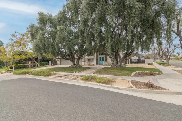 $1,299,000 | 1695 North Palm Avenue, Upland, CA 91784