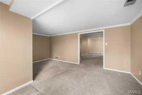 $325,000 | 250 South Brentwood Boulevard, Unit 1F, Clayton, MO 63105