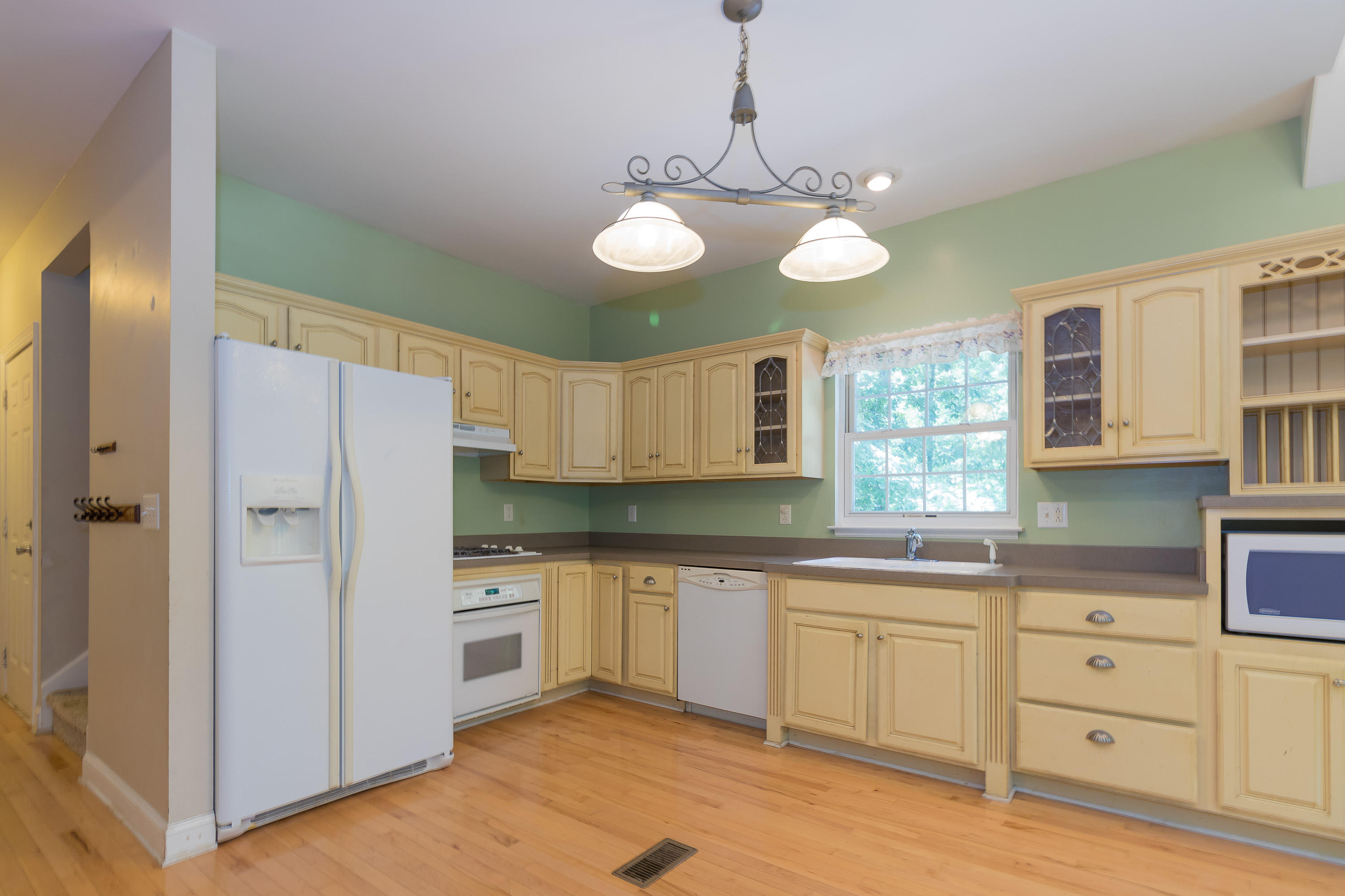 174 Coffman Springs Road LaFayette, GA 30728 - Photo 10 of 47 Kitchen