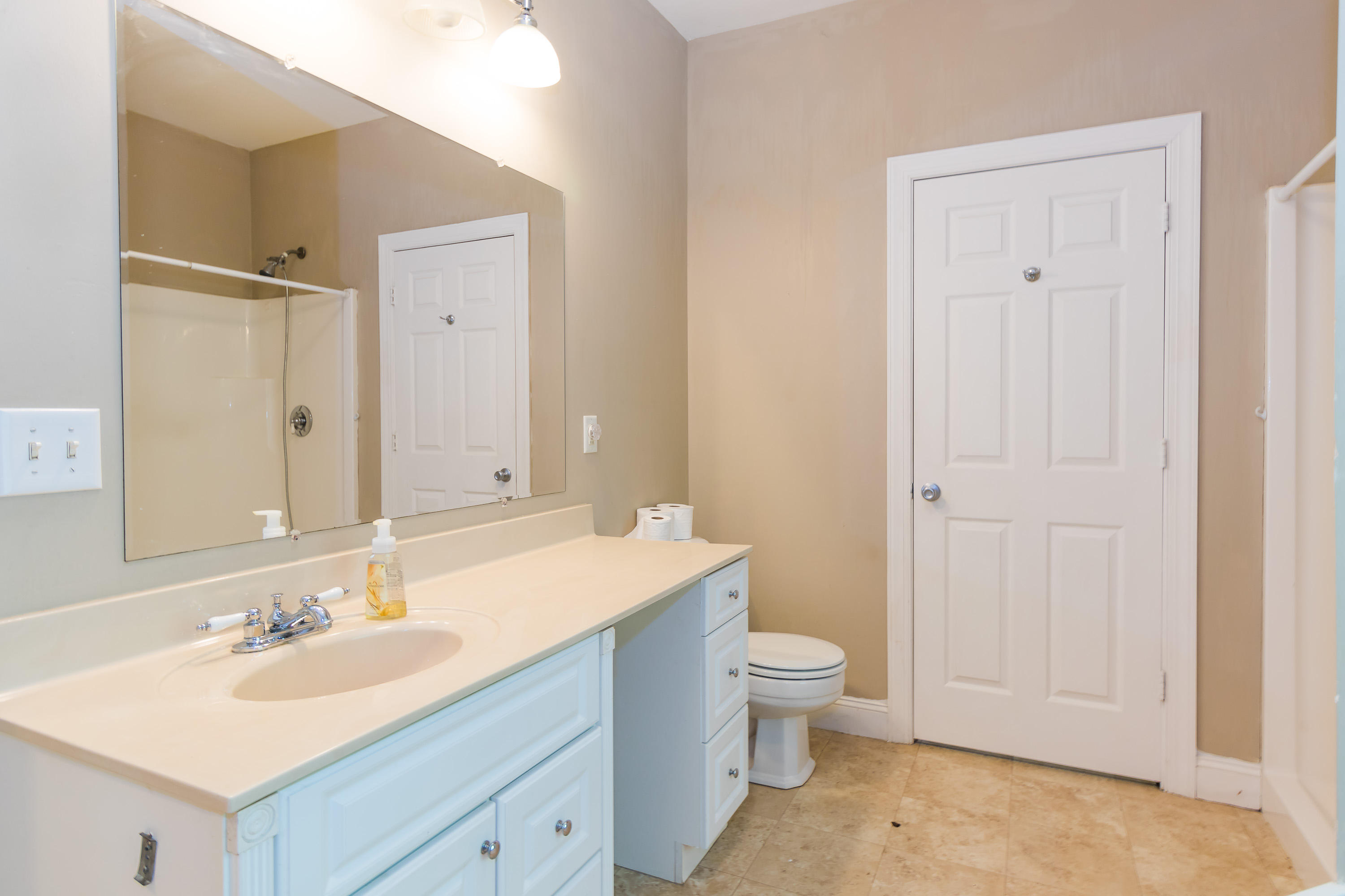 174 Coffman Springs Road LaFayette, GA 30728 - Photo 18 of 47 Main Floor Bath