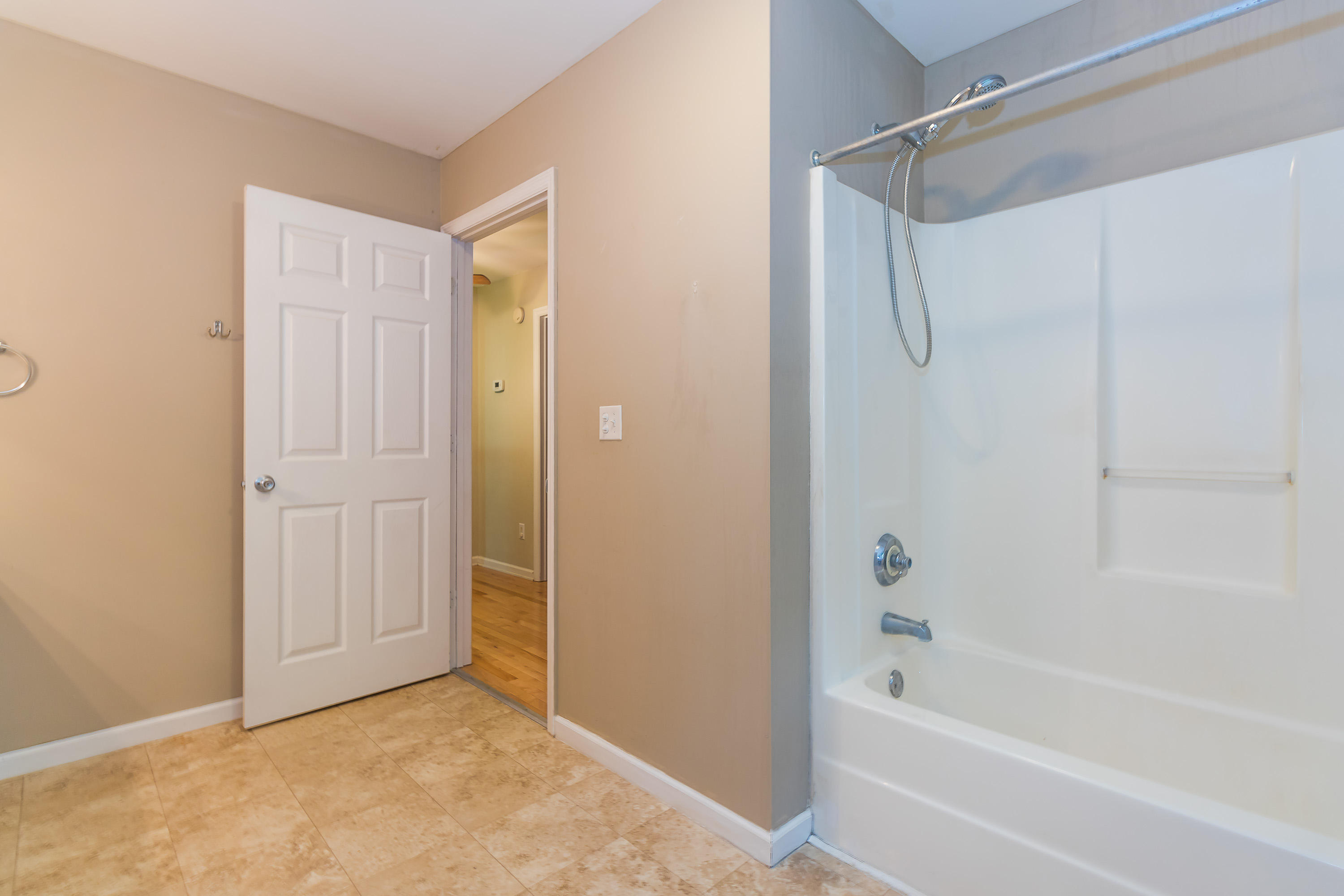 174 Coffman Springs Road LaFayette, GA 30728 - Photo 35 of 47 Upstairs Bathroom