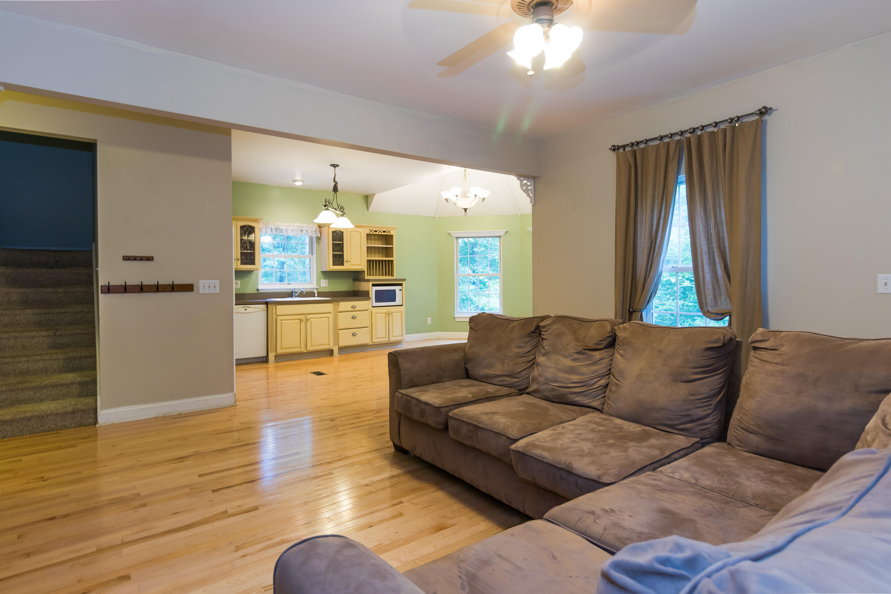 174 Coffman Springs Road LaFayette, GA 30728 - Photo 5 of 47 Living Room