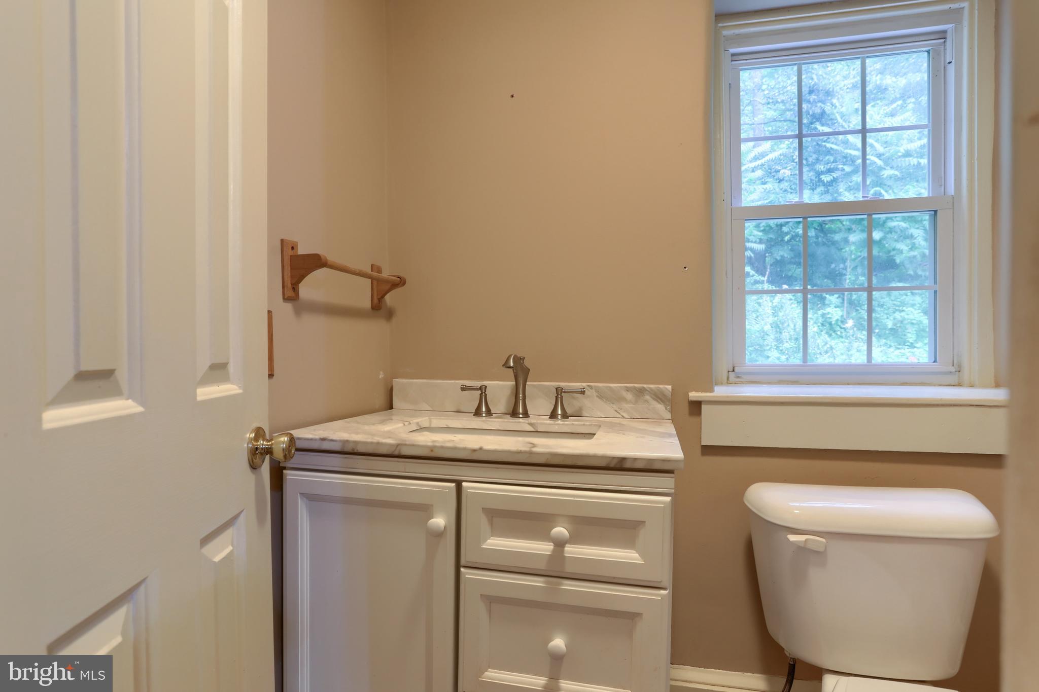 940 Newberry Road Middletown, PA 17057 - Photo 13 of 65 Gallery Image 13