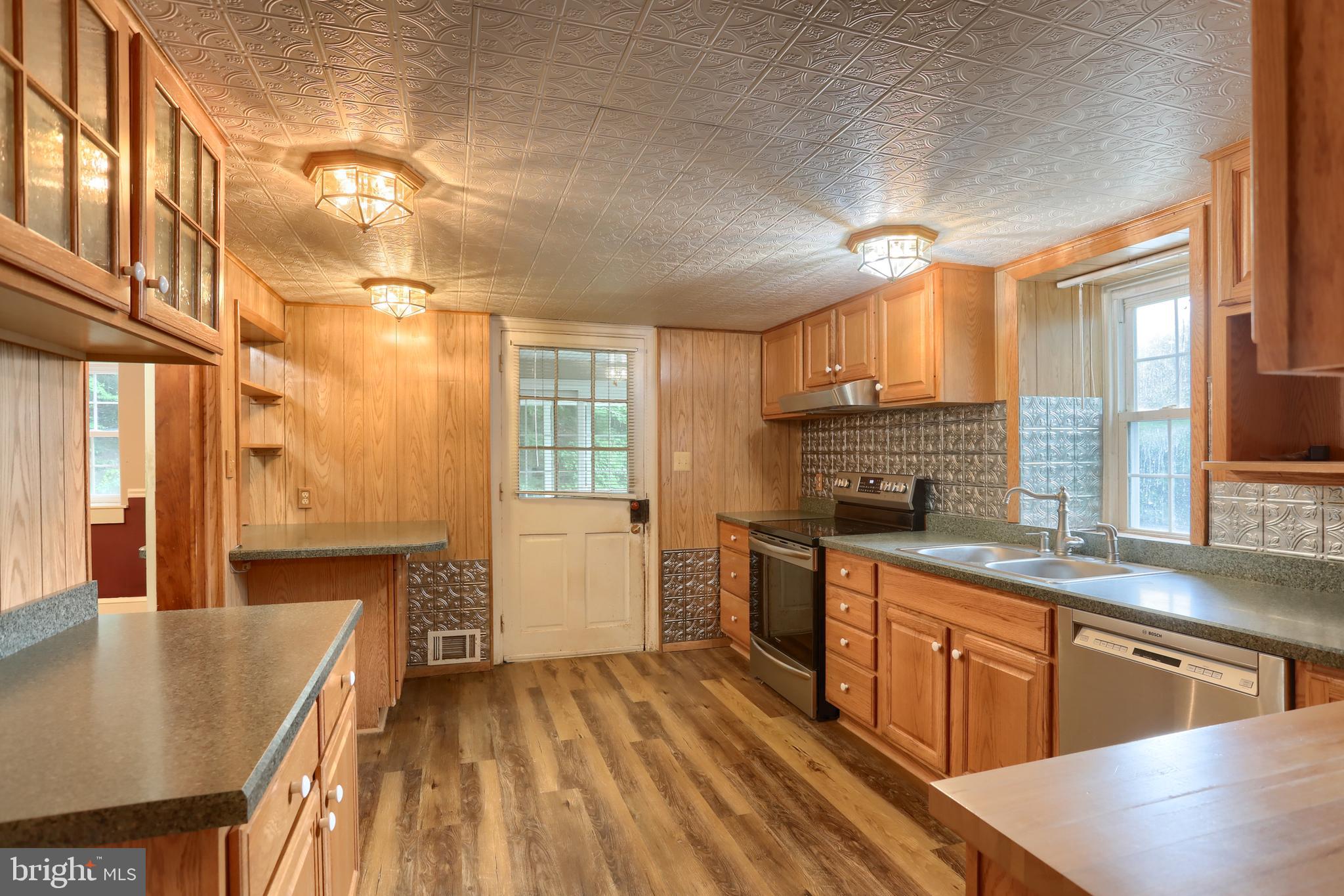 940 Newberry Road Middletown, PA 17057 - Photo 9 of 65 Gallery Image 9