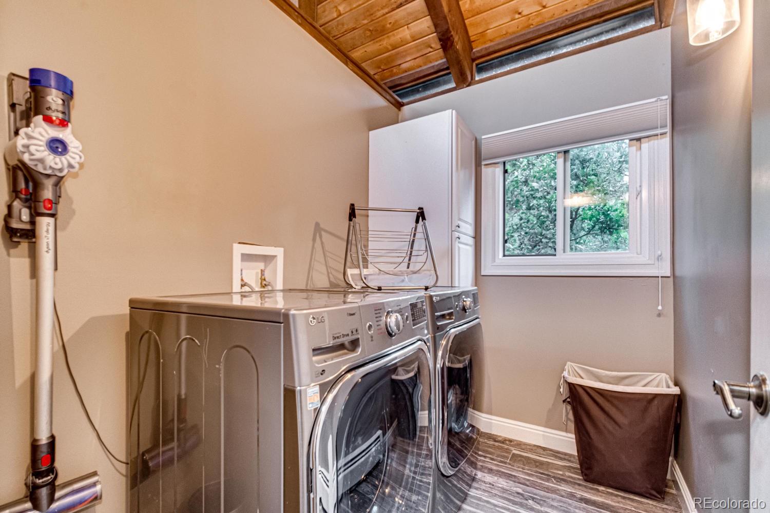 6880 Pike Place, Larkspur, CO 80118 Compass