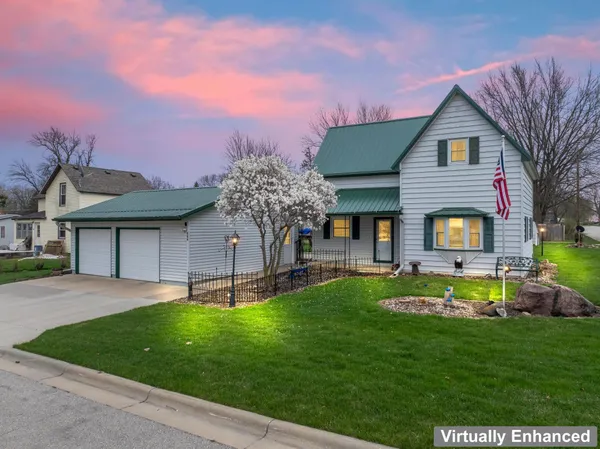 $219,900 | 521 Arnold Street, West Concord, MN 55985