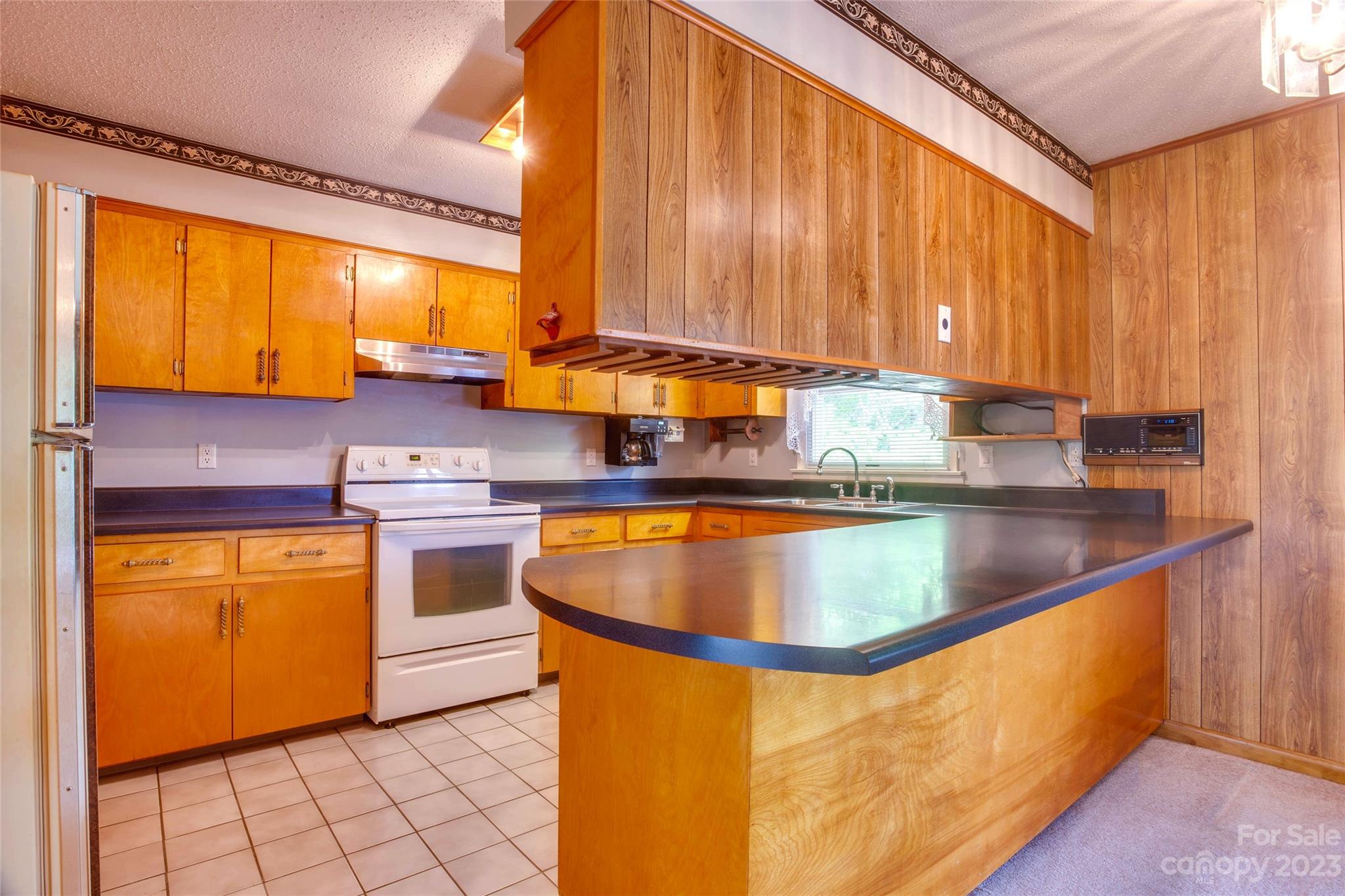 75 Golddigger Road Candler, NC 28715 - Photo 14 of 34 Gallery Image 14