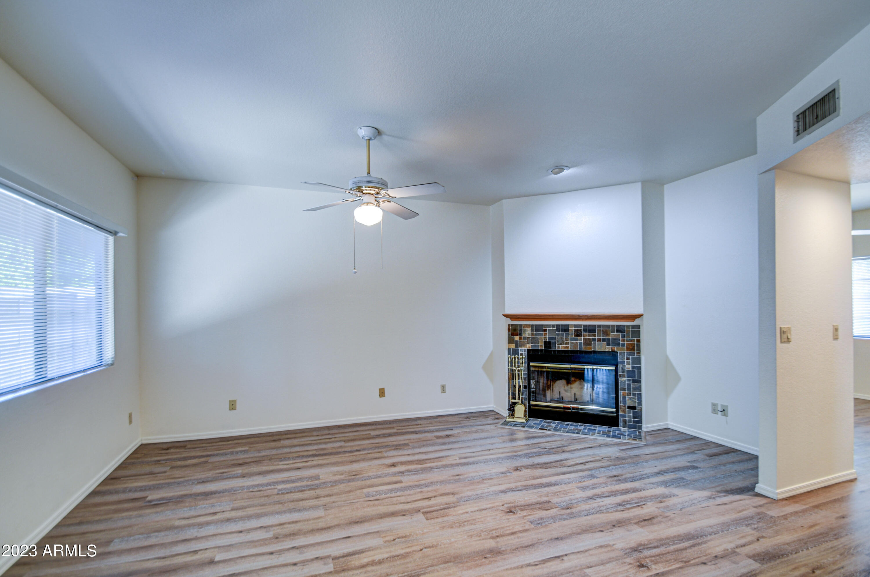 Family Room 4