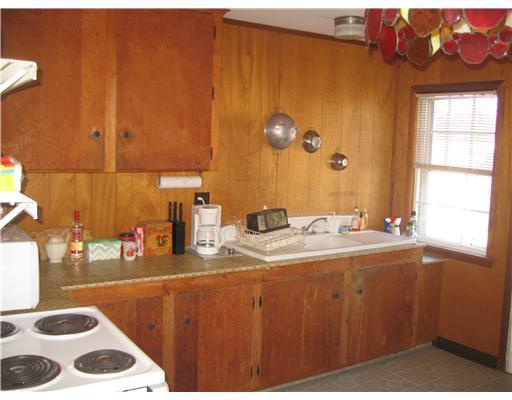 20 Buddington Road Charlestown, RI 02813 - Photo 6 of 12 Kitchen.