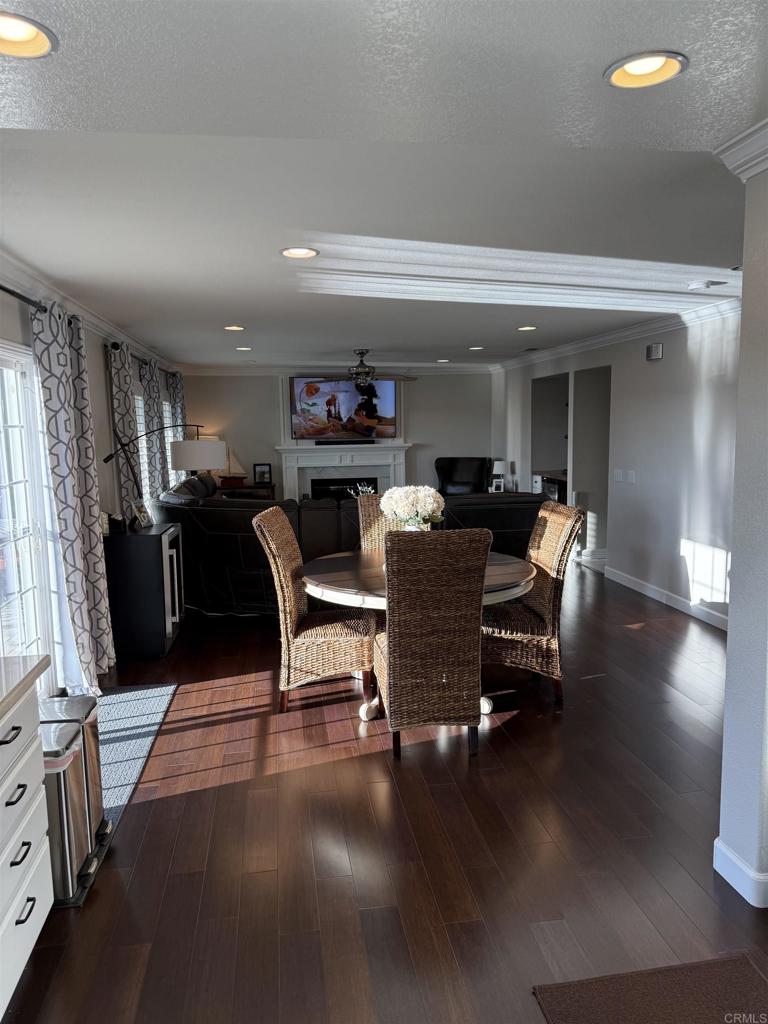 346 Rimhurst Court Oceanside, CA 92058 - Photo 7 of 25