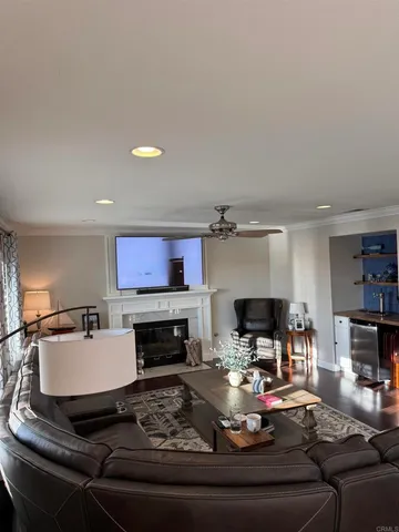 $1,325,000 | 346 Rimhurst Court, Oceanside, CA 92058